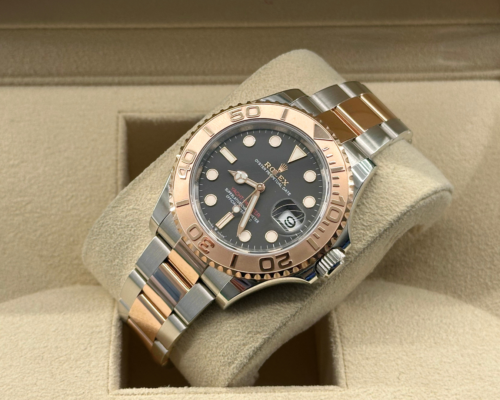 Rolex Yacht-Master40 Rose Gold Black Dial - Image 4